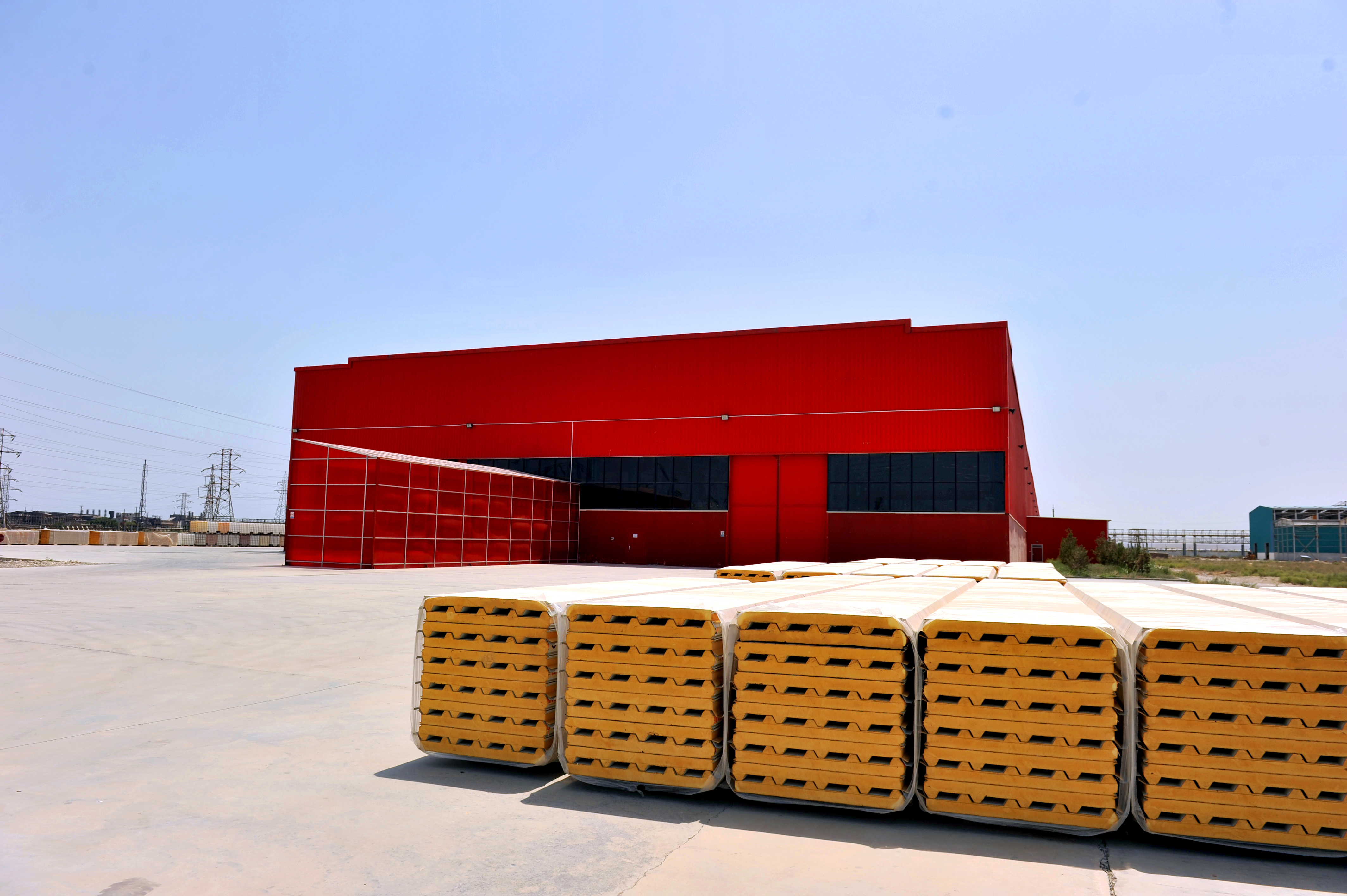 PIR & PUR Systems for Sandwich Panel Manufacturing